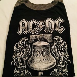 “AC⚡️DC BY LIQUID BLUE” unisex’s shirt!!